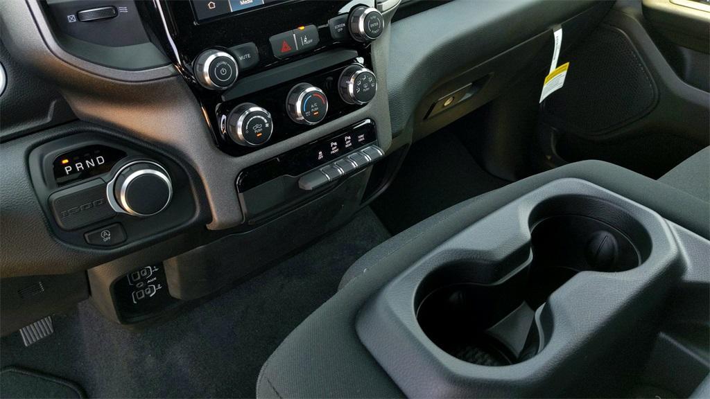 new 2025 Ram 1500 car, priced at $42,000