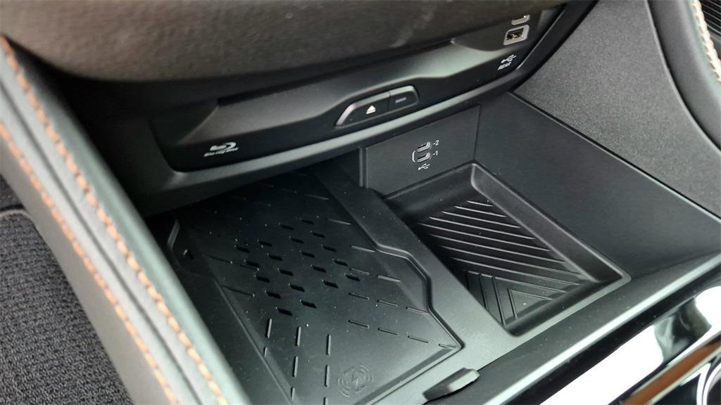 new 2026 Chrysler Pacifica car, priced at $51,555