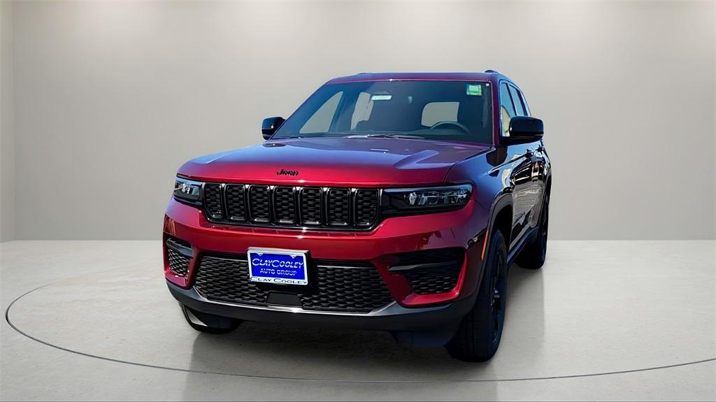 new 2024 Jeep Grand Cherokee car, priced at $39,000