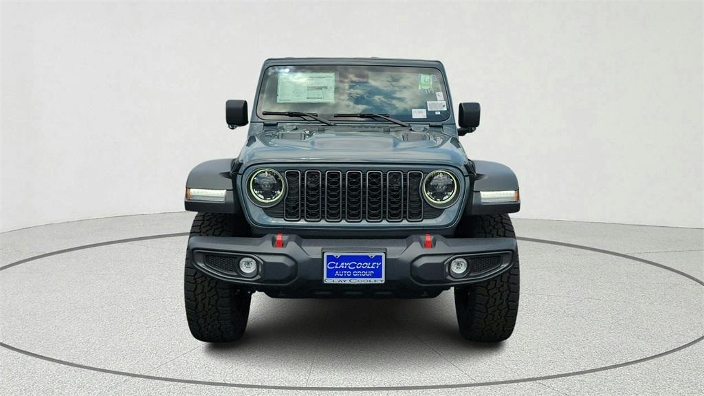 new 2025 Jeep Gladiator car, priced at $51,792