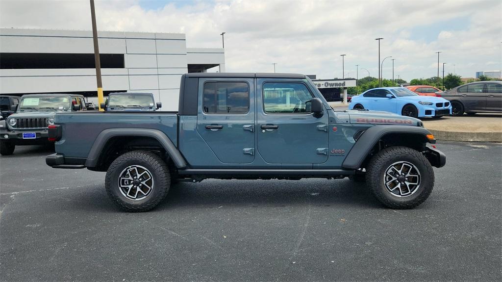 new 2025 Jeep Gladiator car, priced at $51,792