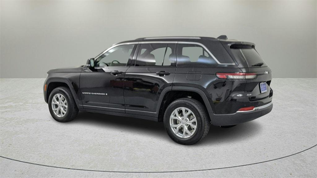 new 2024 Jeep Grand Cherokee car, priced at $44,500