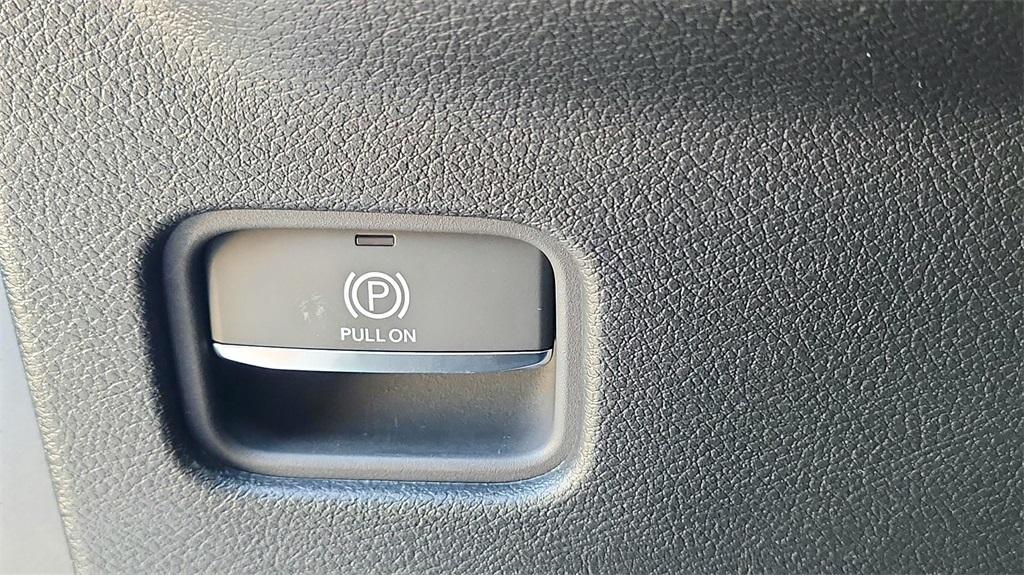 new 2025 Jeep Grand Cherokee car, priced at $40,630