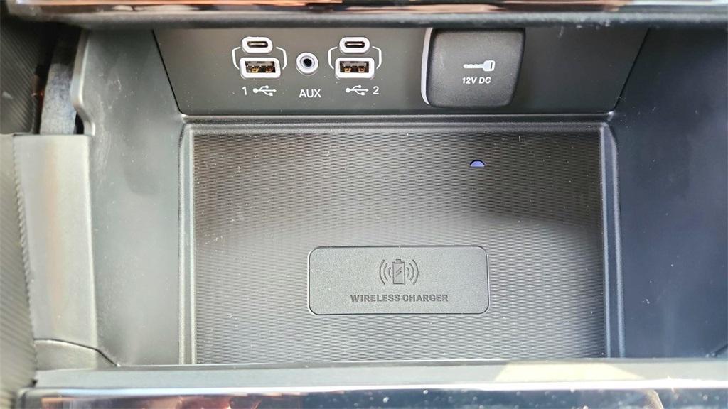 new 2025 Jeep Grand Cherokee car, priced at $40,630