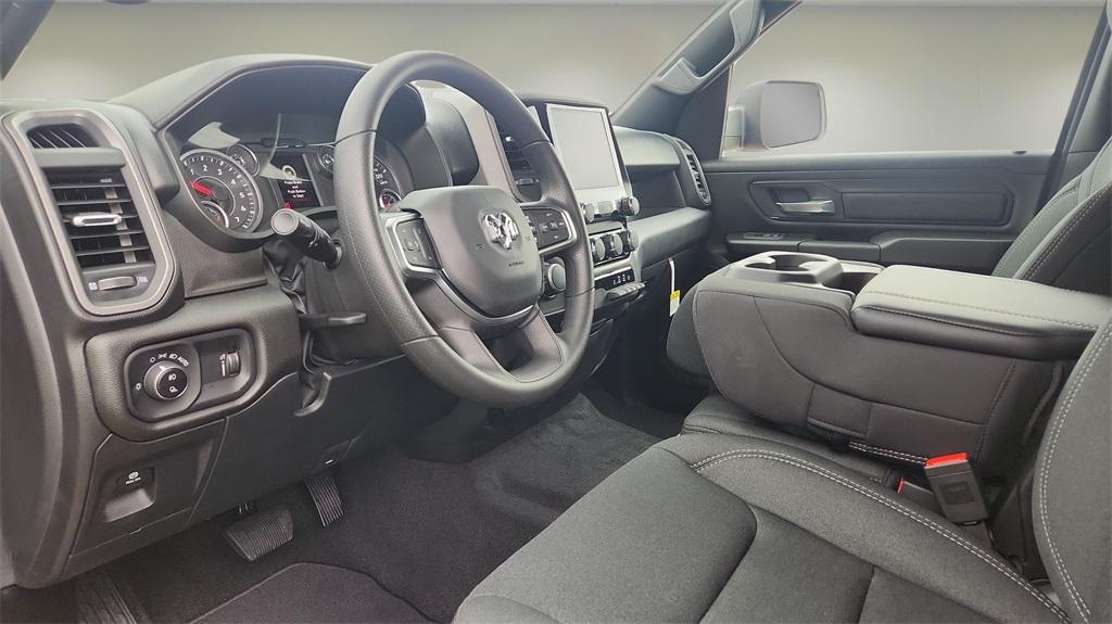 new 2025 Ram 1500 car, priced at $45,000