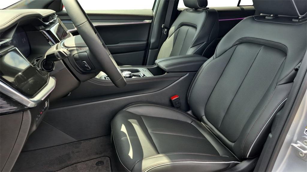 new 2025 Jeep Wagoneer S car, priced at $50,000
