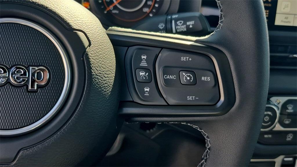 new 2025 Jeep Gladiator car, priced at $44,560