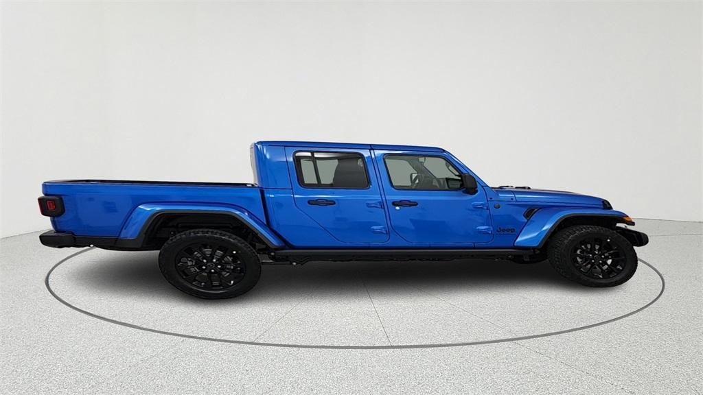 new 2025 Jeep Gladiator car, priced at $40,387
