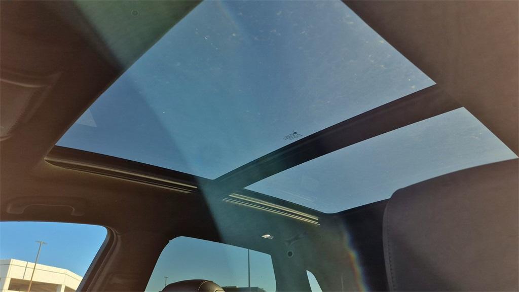 used 2022 Cadillac XT5 car, priced at $29,500