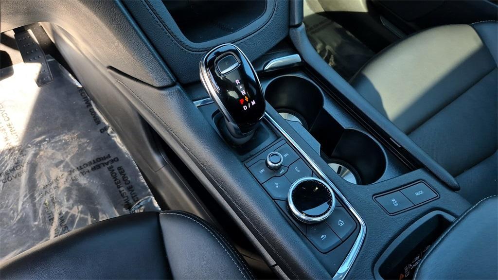 used 2022 Cadillac XT5 car, priced at $29,500