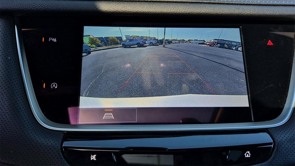 used 2022 Cadillac XT5 car, priced at $29,500