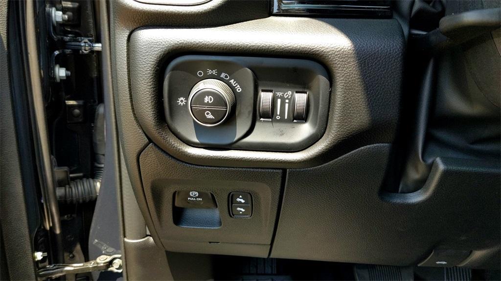 new 2025 Ram 1500 car, priced at $60,000