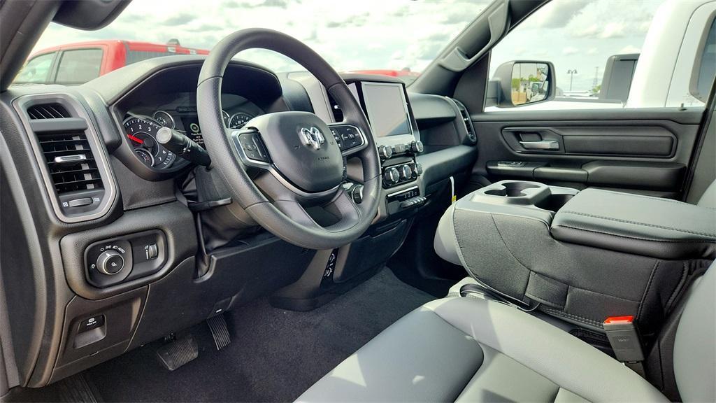 new 2025 Ram 1500 car, priced at $37,000