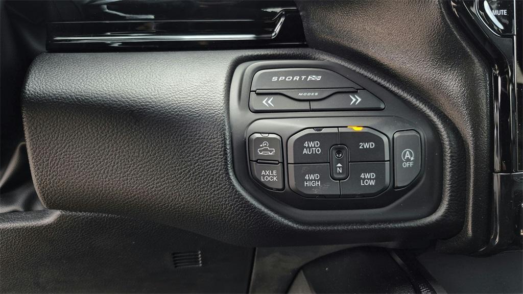new 2025 Ram 1500 car, priced at $61,294
