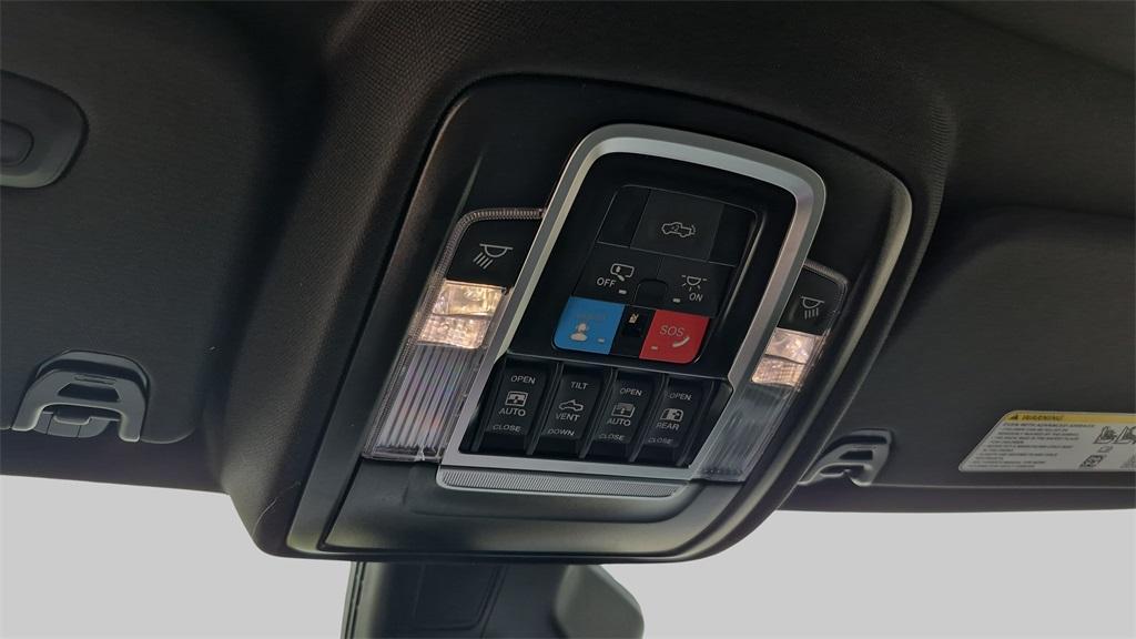 new 2025 Ram 1500 car, priced at $61,294
