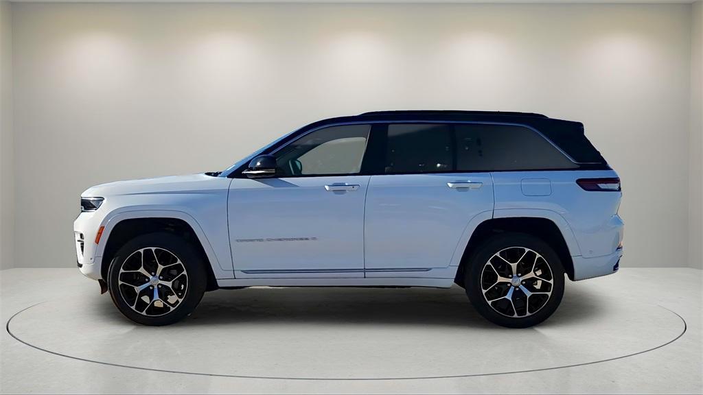 new 2025 Jeep Grand Cherokee car, priced at $57,500