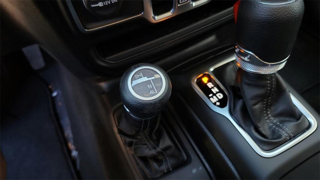 new 2025 Jeep Gladiator car, priced at $38,500