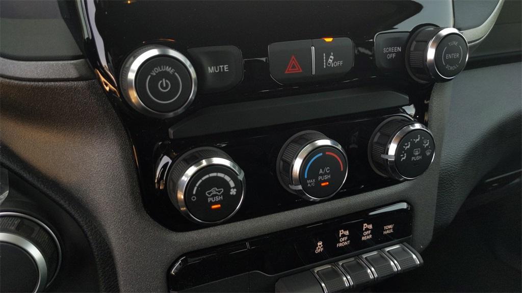 new 2025 Ram 1500 car, priced at $38,000