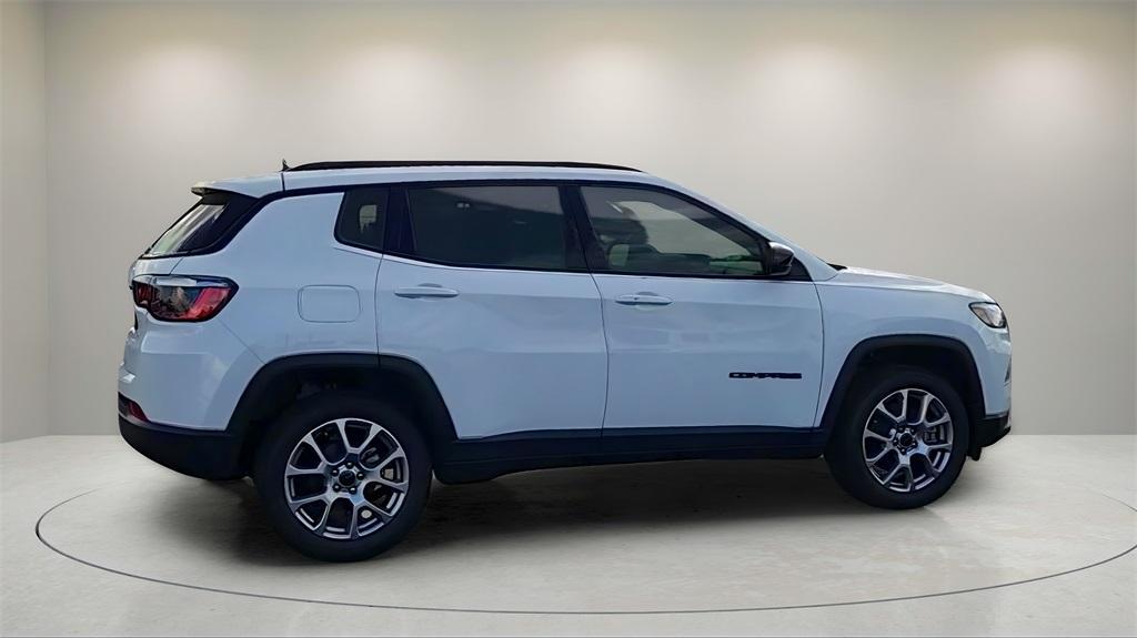 new 2025 Jeep Compass car, priced at $25,500