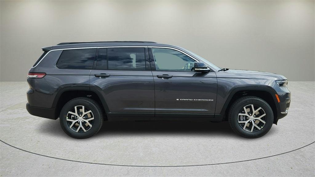 new 2025 Jeep Grand Cherokee L car, priced at $41,177