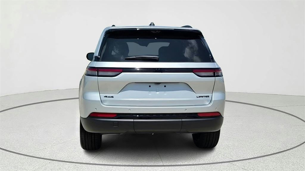 new 2025 Jeep Grand Cherokee car, priced at $50,834