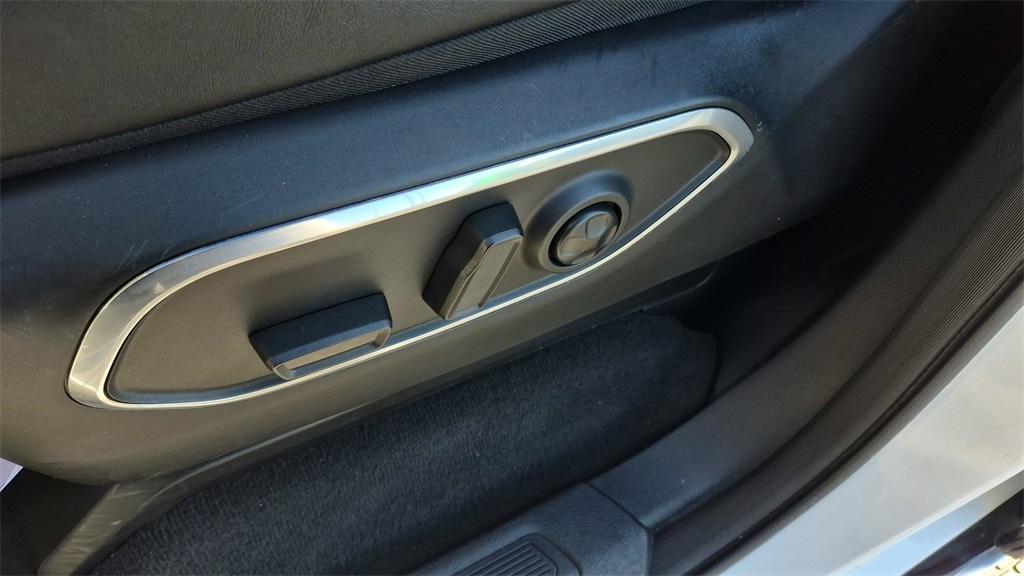 used 2024 Jeep Wagoneer L car, priced at $38,938