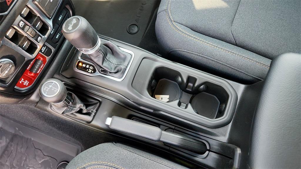 new 2025 Jeep Wrangler car, priced at $49,760