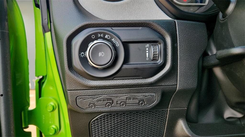 new 2025 Jeep Wrangler car, priced at $49,760