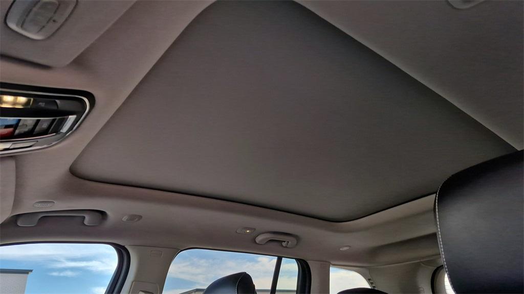 used 2024 Jeep Grand Cherokee car, priced at $28,999