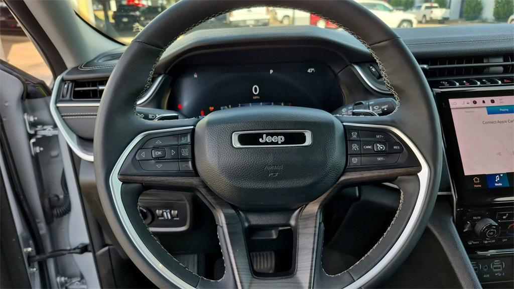 used 2024 Jeep Grand Cherokee car, priced at $28,999