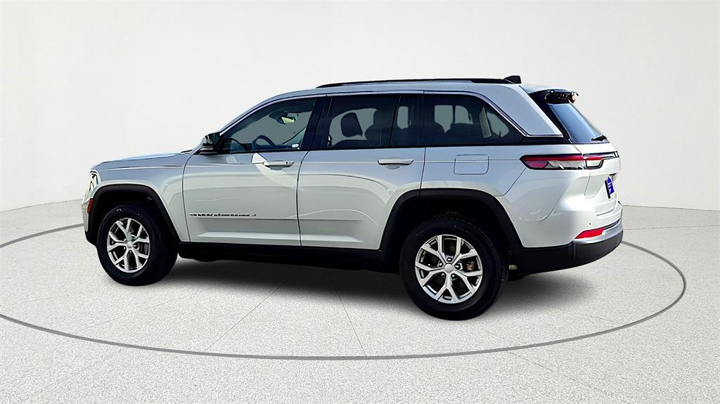 used 2024 Jeep Grand Cherokee car, priced at $28,999