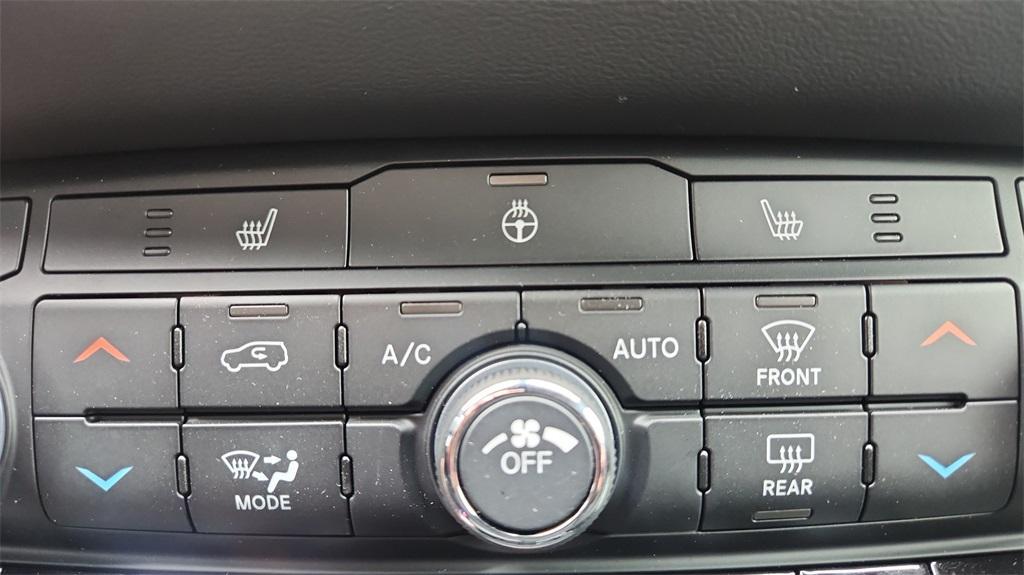 new 2025 Dodge Durango car, priced at $36,576