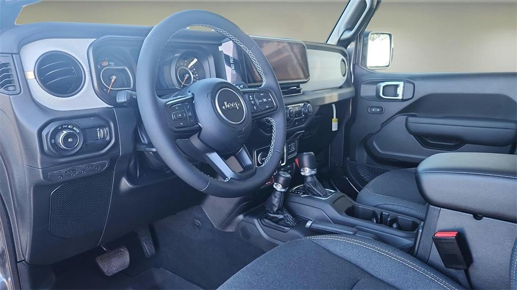 new 2025 Jeep Wrangler car, priced at $46,500