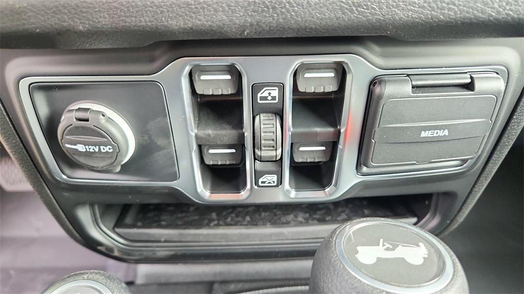 new 2025 Jeep Wrangler car, priced at $37,000