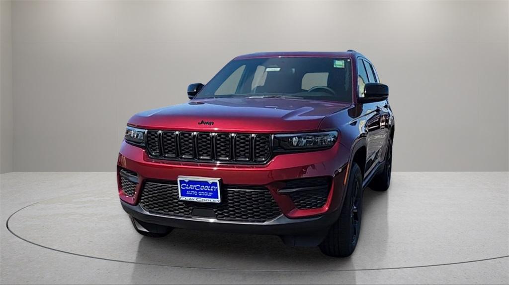 new 2025 Jeep Grand Cherokee car, priced at $39,000