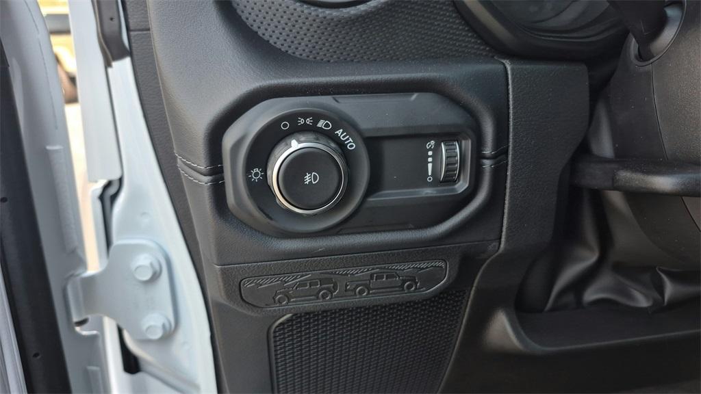 new 2025 Jeep Wrangler car, priced at $102,091