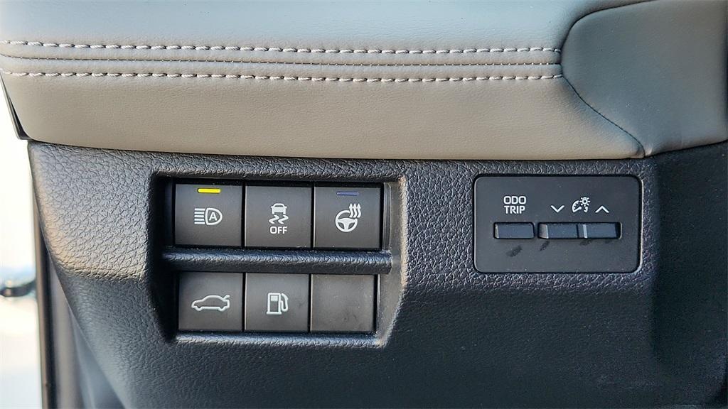 used 2020 Toyota Avalon car, priced at $30,000