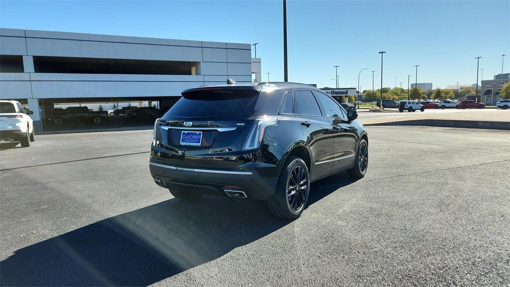 used 2021 Cadillac XT5 car, priced at $30,000