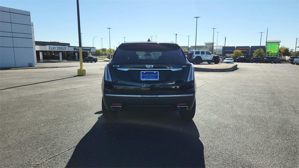 used 2021 Cadillac XT5 car, priced at $30,000