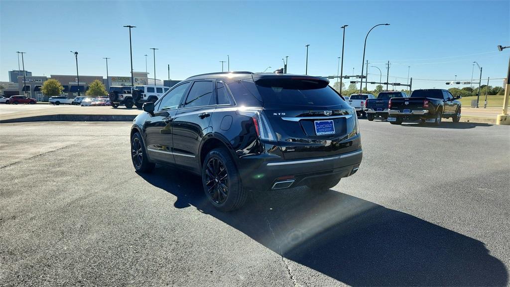 used 2021 Cadillac XT5 car, priced at $30,000