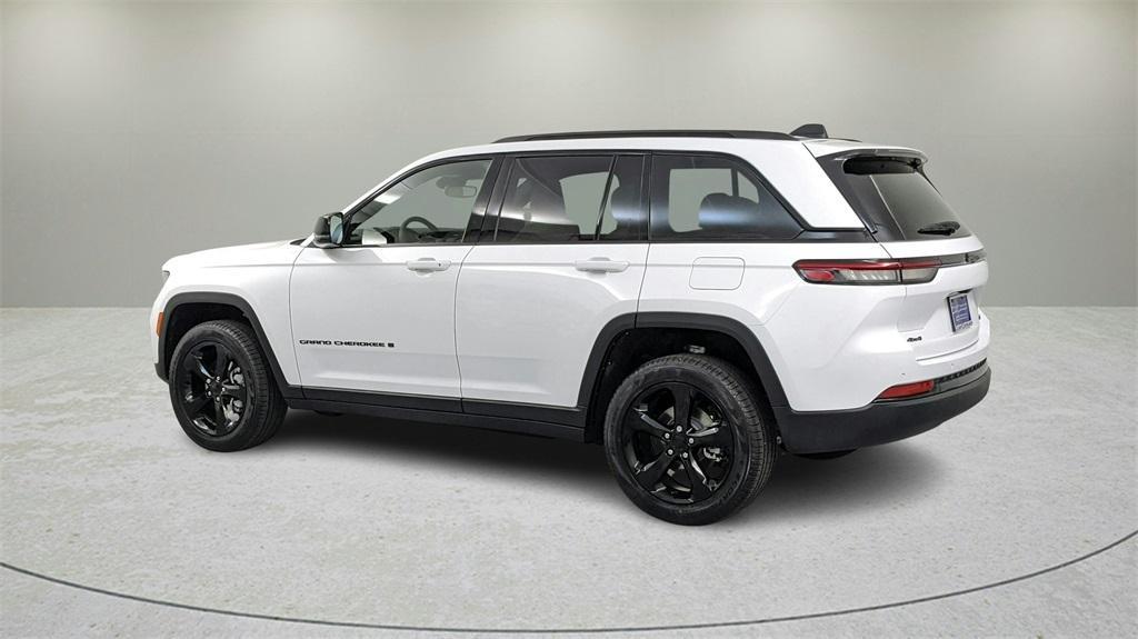 new 2024 Jeep Grand Cherokee car, priced at $44,546