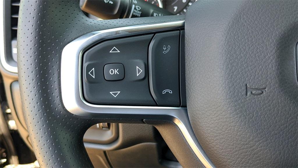 new 2025 Ram 1500 car, priced at $39,000