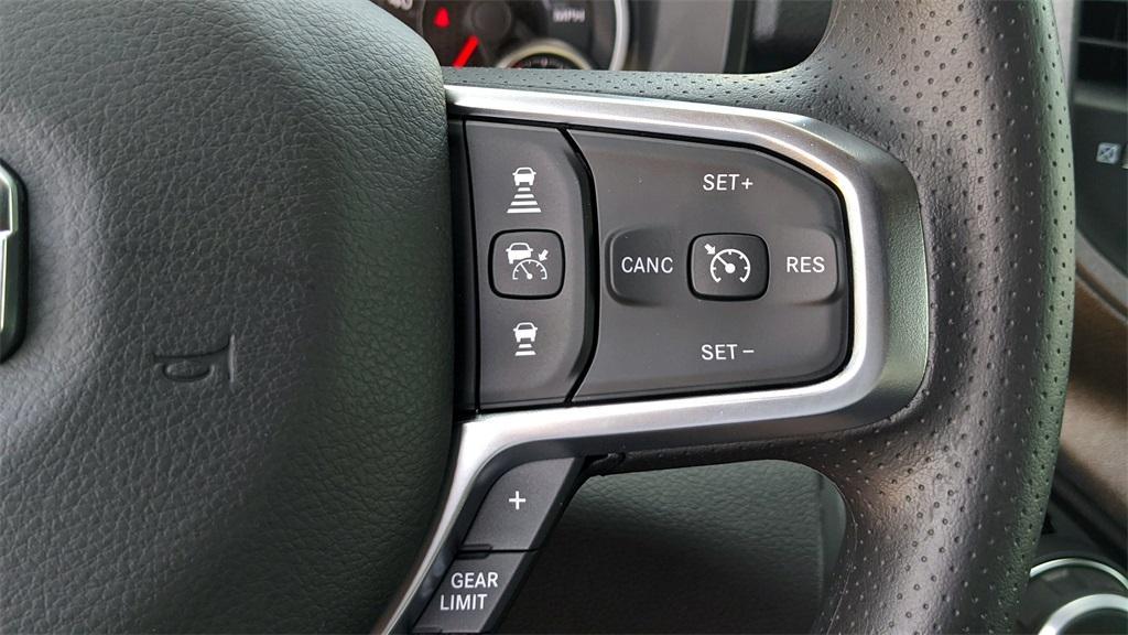 new 2025 Ram 1500 car, priced at $39,000
