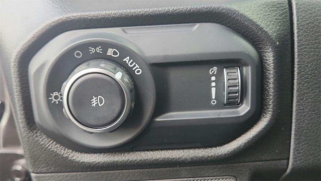 new 2025 Jeep Wrangler car, priced at $43,141
