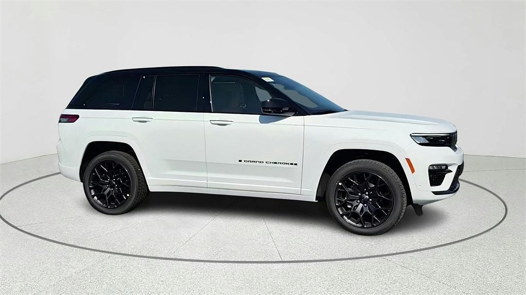new 2025 Jeep Grand Cherokee car, priced at $61,980