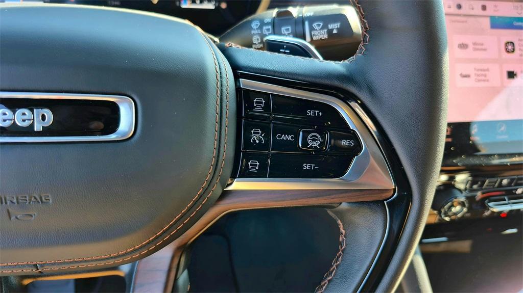 new 2025 Jeep Grand Cherokee car, priced at $61,980