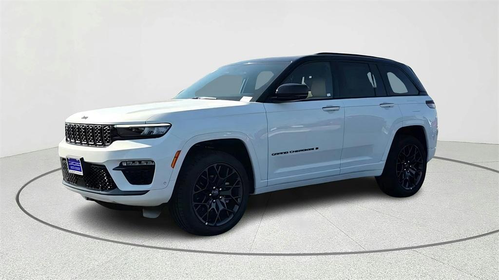 new 2025 Jeep Grand Cherokee car, priced at $61,980