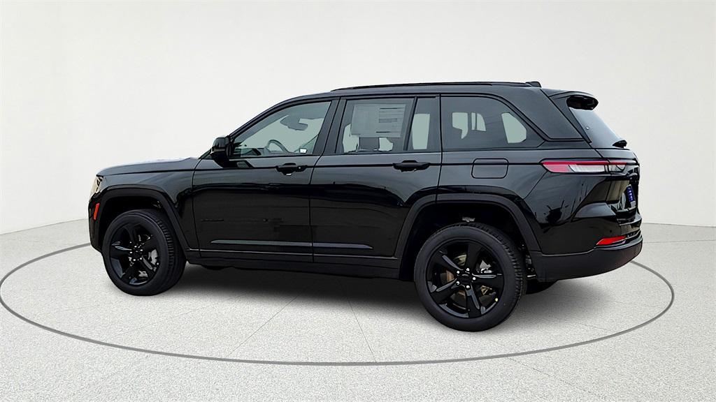 new 2025 Jeep Grand Cherokee car, priced at $51,249