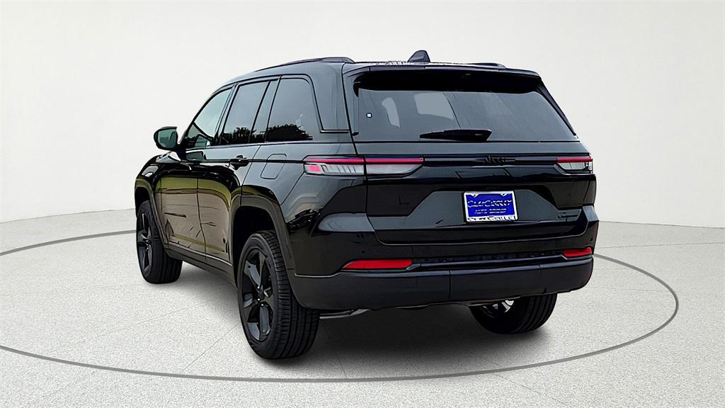 new 2025 Jeep Grand Cherokee car, priced at $51,249