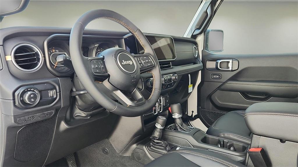 new 2025 Jeep Gladiator car, priced at $44,340